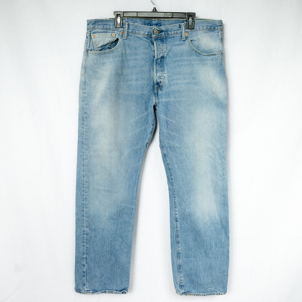 Levi's 501 Light Wash Blue Jeans, Men's 40x32